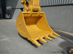 Caterpillar 352F