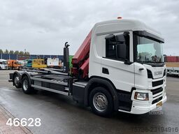 Scania P 360 HMF 22 Tonmeter laadkraan