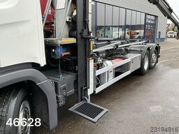 Scania P 360 HMF 22 Tonmeter laadkraan