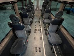 VOLKSWAGEN Crafter 2.5 TDi Maxi 9Sitze + Lift ENGINE BROKEN