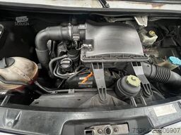 VOLKSWAGEN Crafter 2.5 TDi Maxi 9Sitze + Lift ENGINE BROKEN