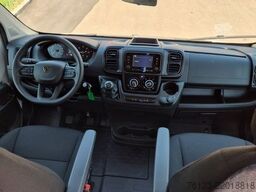 PEUGEOT Boxer  Hochraum 9 Sitzer L3H2 verglast BlueHDi