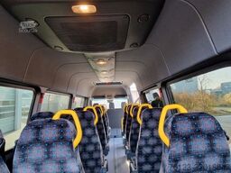 MERCEDES-BENZ 8 Sprinter Lord Light 22 Sitzer Vorlauffahrzeug
