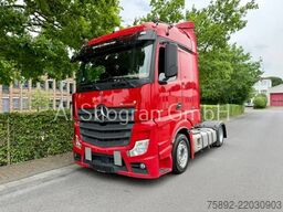 Volume SCM Mercedes-Benz Actros 1845 1845/StreamSpace/Retarder/LowLiner ...