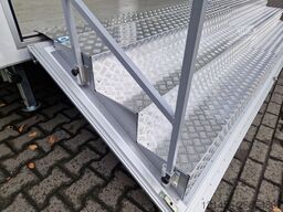trailershop Eventtrailer mobile Bühne Messestand Neu