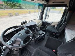 Mercedes-Benz Actros 1946
