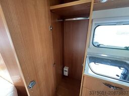 BÜRSTNER Ixeo T 664 Solar+Markise+Wechselr.+Hubbett