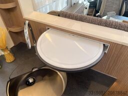 MALIBU I 490 RB LE comfort Tec-Tower+TV+Kaffeem.+Kamera