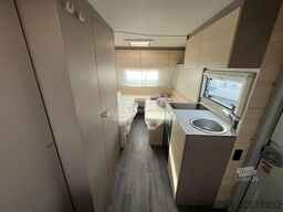 WEINSBERG CaraCito 470 EU 1500kg+Dusche+Steckdosenpaket