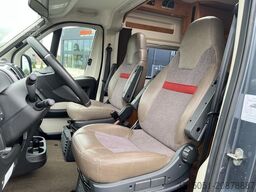 MALIBU Van 640 LE Solar+Markise+Sat TV+Navi