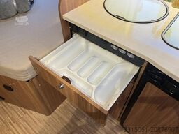 CARADO T 345 Solar+Markise+TV+AHK+Fahrradträger