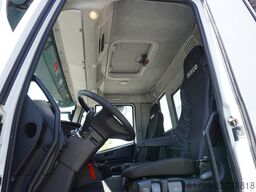 Iveco Stralis 360 EEV Tow truck 6x2