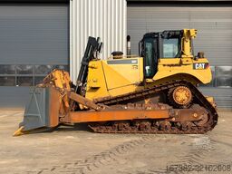 Caterpillar D8T