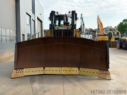 Caterpillar D8T