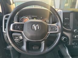 DODGE RAM 1500 BIG HORN Crew Cab Cargo Box 4x4 Pickup