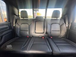 DODGE RAM 1500 BIG HORN Crew Cab Cargo Box 4x4 Pickup