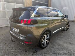 PEUGEOT 5008 GT*Automatik*Leder*AHK*Sound-System Focal*M