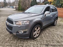 CHEVROLET Captiva 2.2 D LTZ 4WD*Automatik*Leder*Navi*7-Sit