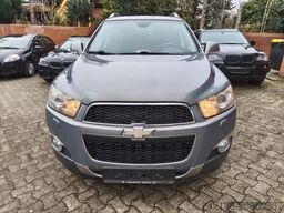 CHEVROLET Captiva 2.2 D LTZ 4WD*Automatik*Leder*Navi*7-Sit