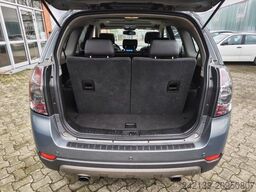 CHEVROLET Captiva 2.2 D LTZ 4WD*Automatik*Leder*Navi*7-Sit