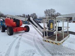 JLG 600AJ