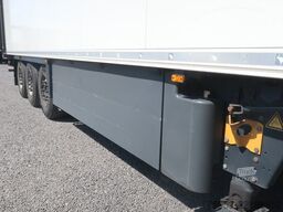 Schmitz Cargobull SKO 24 Rohrbahn Liftachse Carrier Vector HE19