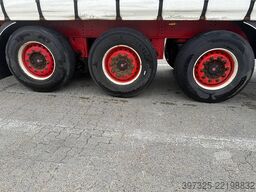 Kel-Berg Curtainsider Lift / Planenauflieger LBW