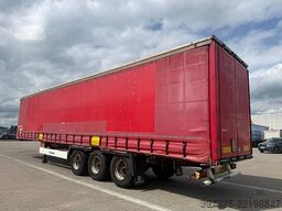 Krone Curtainsider / Planenauflieger