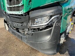 IVECO S-Way AS440 4x2 Erdgas NG *Unfallschaden*