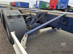 D-TEC VCC-01 / 45 FOOT CONTAINER CHASSIS / VALKX AXLES.