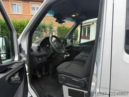 MERCEDES-BENZ Sprinter III Pritsche DoKa RWD/311