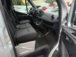 MERCEDES-BENZ Sprinter III Pritsche DoKa RWD/311
