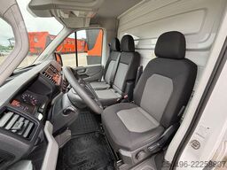 VW Crafter 4x2 BOX L=4160 mm