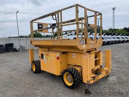 Genie GS-2669 RT - 10 m, 4x4, diesel