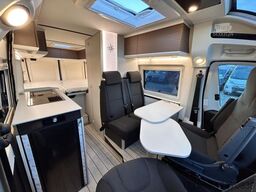 WESTFALIA Columbus 600 E 140 PS ATG Skyview SOLAR Markise