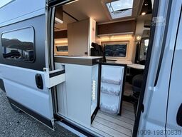 WESTFALIA Columbus 600 E 140 PS ATG Skyview SOLAR Markise