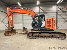Hitachi ZX 225 US LC-5 B