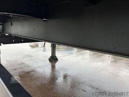 SCHMITZ CARGOBULL SKO24 / Trockenkoffer / Koffer / Rolltor