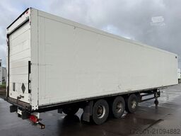SCHMITZ CARGOBULL SKO24 / Trockenkoffer / Koffer / Rolltor