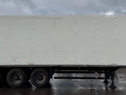 SCHMITZ CARGOBULL SKO24 / Trockenkoffer / Koffer / Rolltor