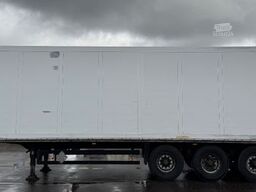 SCHMITZ CARGOBULL SKO24 / Trockenkoffer / Koffer / Rolltor