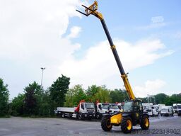 JCB 535-95 / 3.5 T / range 9.5 m / joystick