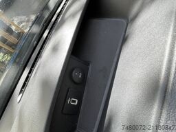 Ford Transit Bus 17 places