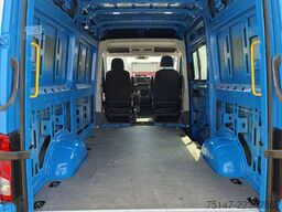 VOLKSWAGEN Crafter 35 4 Motion Allrad Klima Tempomat AHK