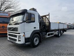 Volvo FM300 6X2*4 Maschinentransporter Kran Hiab 322