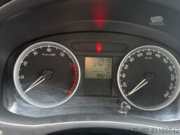 SKODA Roomster Praktik 1.2 tsi 89T km HU 09/27 AHK