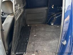 SKODA Roomster Praktik 1.2 tsi 89T km HU 09/27 AHK