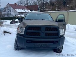 DODGE RAM 2500-Grün foliert-original Weiß - kein LPG-
