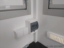 trailershop Event Trailer Infostand 2 Klappen 230Volt Licht