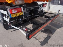 DAF FAN CF 300  Zijlader